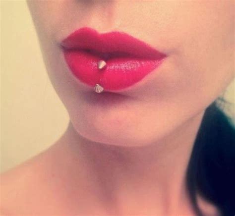 50 Best Stunning And Cutest Labret Lips Piercing Angel Kiss Piercing You May Love 🧚👄 Angel