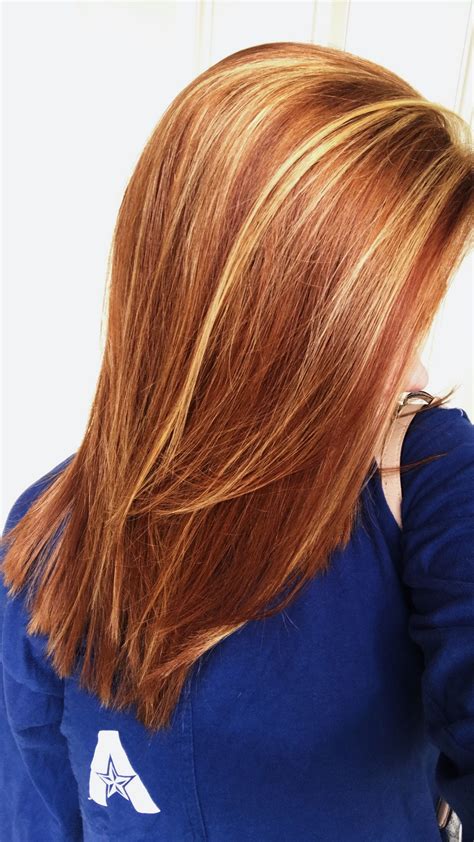 Natural Red Hair With Auburn Lowlights Blonde Highlights Medium Length