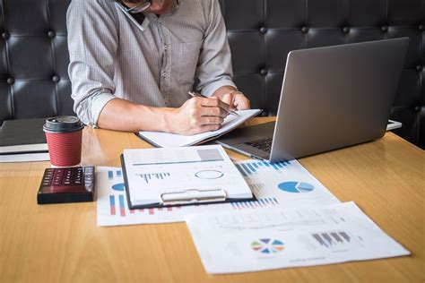 Liquidity Management in Business and Investing