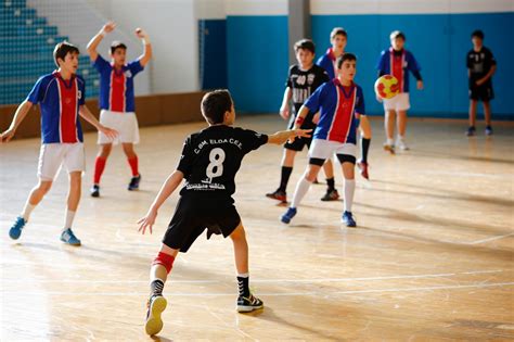 Initiation Handball Passes And Receptions Technique