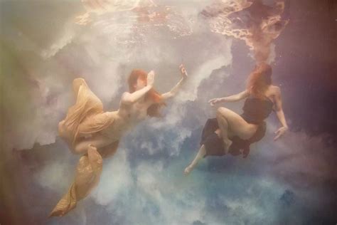 Lola Mitchell Stunning Underwater Photography Icanvas Blog Heartistry