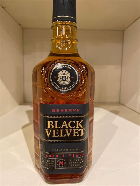 Black Velvet Reserve Canadian Whiskey 750 Ml Obriens Liquor And Wine