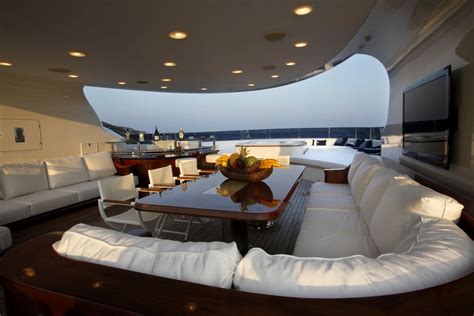 Serenity Ii Sundeck Dining 1404×936 Luxury Yacht Interior