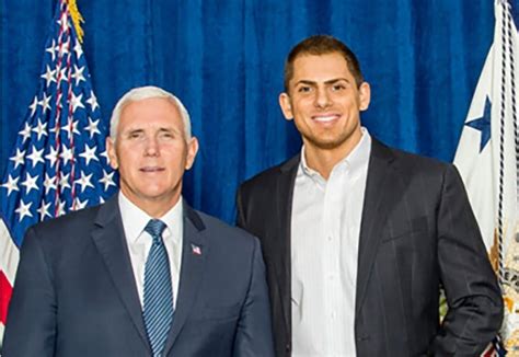 Rogue Citizen One ☮️ On Twitter Rt Maewestside Mikepence Posing With A Convicted Felon