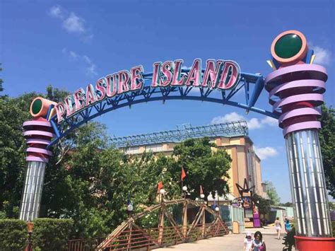 The Story Of Disneys Pleasure Island 2022