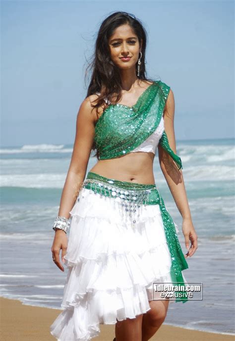 indian garam masala telugu actress ileana hot navel on beach