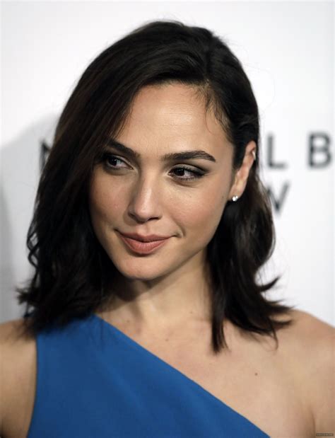 Pin By Poucas Ideias On Gata Gal Gadot Gal Gadot Gal Gardot Gal Gabot