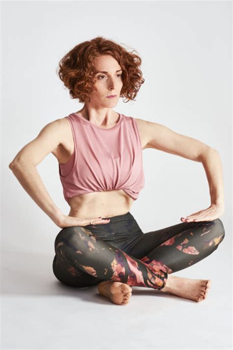 Maybe you would like to learn more about one of these? Gimnasia abdominal hipopresiva LPF online | Lucía ...