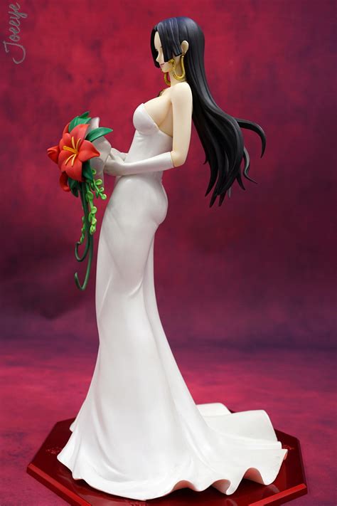 One Piece Boa Hancock Wedding Verdress Figure Statue 1266 Garage Kit Dolls