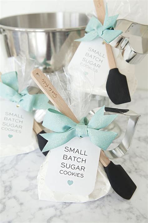What To Bring To A Bridal Shower Perfect Bridal Shower
