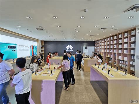 See reviews and photos of shops, malls & outlets in selangor, malaysia on tripadvisor. Huawei flexes, opens 150th store with service center in ...