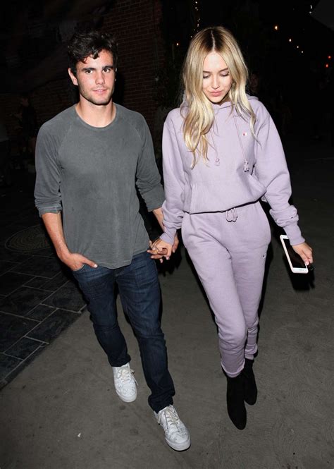 Keep scrolling to get caught up. Delilah Hamlin and boyfriend Aidan Reilly Leave the Avenue ...