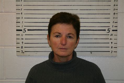 Old Orchard Beach Woman Charged With Stealing Cemetery Wreaths