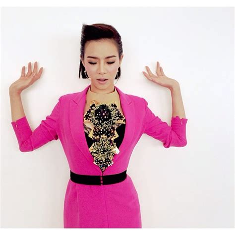 29 เม.ย.64 แซ่บซี๊ดไม่แพ้ใครจริงๆ สำหรับ พลอย หอวัง น้องสาวของ คริส หอวัง ที่ล่าสุด เธอปล คริส หอวัง รับเลิกคุยกับหนุ่มเกาหลีแล้ว แจงคุยแล้วไม่คลิก