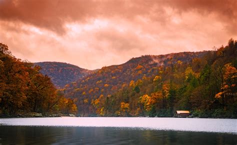 무료 이미지 경치 나무 자연 숲 황야 구름 하늘 일몰 아침 잎 호수 새벽 강 골짜기 산맥 국가