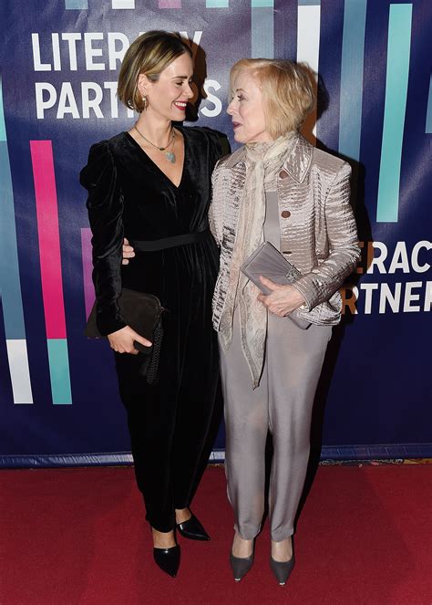 sarah paulson has been dating holland taylor for 4 years here s a look at their relationship