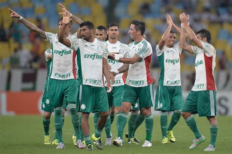 18 ° palmeiras 2 x 3 fluminense 1 °. Fotos: Fluminense x Palmeiras - Gazeta Esportiva