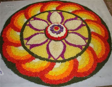 During onam, kerala's biggest celebration, keralites create pookkalam (floral carpet) designs in front of their houses. Latest Kerala Onam Pookalam Designs 2018 | Hindu ...