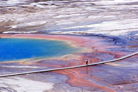 yellowstone national park s grand prismatic spring is the largest hot spring in the united