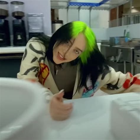 Billie Eilish Fans Think Therefore I Am Video Is A Message To Haters