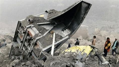 Jharkhand Coal Mine Collapse Eleven Workers Killed Over 50 Trapped