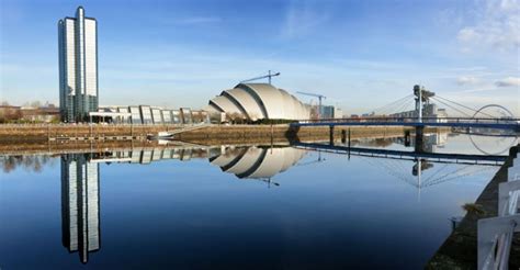 Glasgow grew from the medieval bishopric of glasgow and the later establishment of the university of glasgow in the 15th century, which subsequently became a major centre of the scottish enlightenment in the 18th century. Tipps für einen Besuch in Glasgow | VisitBritain