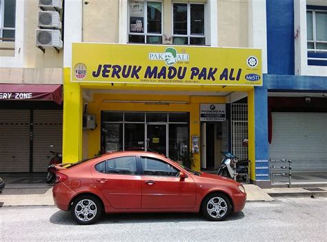 Actually, here in it is not only sell pickles. Jeruk Madu Pak Ali @ Jelutong - Jelutong, Penang