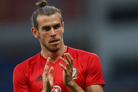 Gareth frank bale (born 16 july 1989) is a welsh professional footballer who plays as a winger for spanish club real madrid and the wales. Giggs: Bale will feature for Wales in China Cup - myKhel
