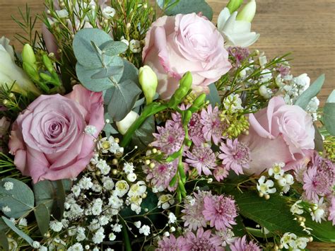 Available for same day delivery in wymondham and near areas in norfolk. September Wedding Flowers, Cotswold Wedding Flowers and ...