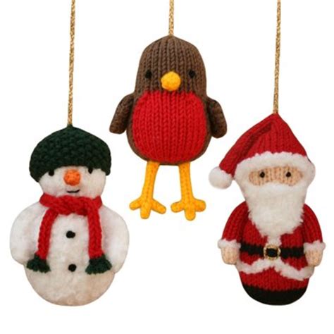There are so many reasons to love knitting shawls. Christmas Santa Claus, Snowman and Robin Knitting pattern ...