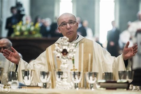 Szigoríthat a kormány a karanténszabályokon? Küldetésünk nem egyszemélyes feladat - Beiktatták ...