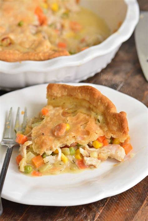Turkey Pot Pie Is Very Easy To Make With Ready Pie Crust Turkey Meat Vegetables And Creamy