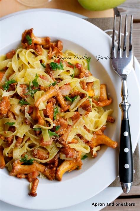 Tagliatelle With Chanterelles and Apples | Recipes, How to cook pasta ...