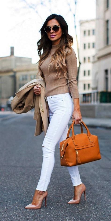 Classy Outfits For Women In Winter