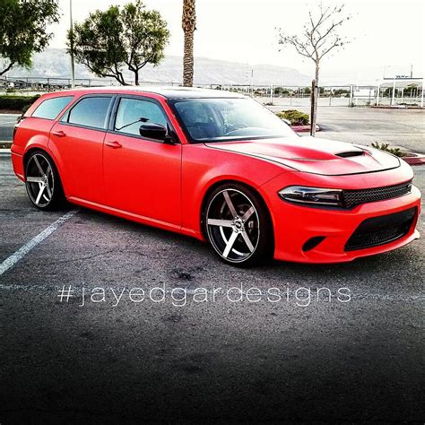 Chonky redeye challenger hellcat widebody looks evil as ever. Repost from @jayedgardesigns Dodge Magnum with '15 Charger ...