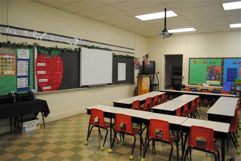 Smarter Than A Fourth Grader Desk Arrangements Classroom Seating Arrangements Classroom Desk
