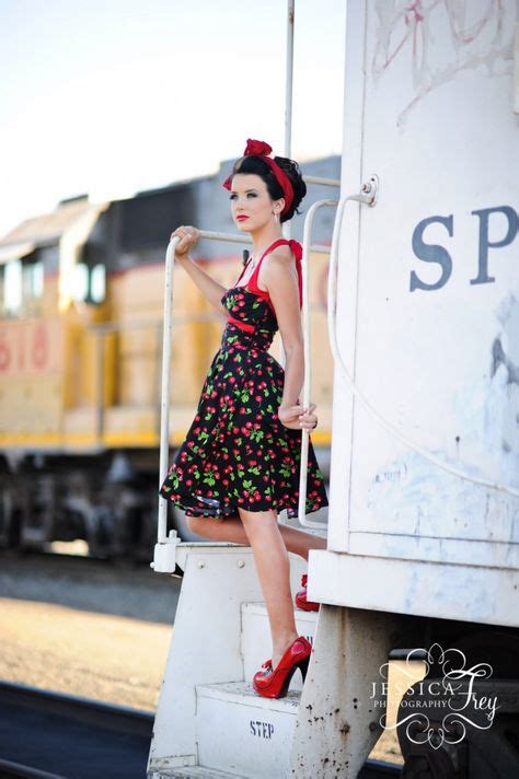 62 Pictures Railroad Tracks My Favorite Ideas Photography Poses Photography Senior
