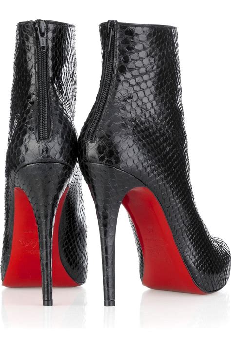 √ Signature Red Bottom Shoes
