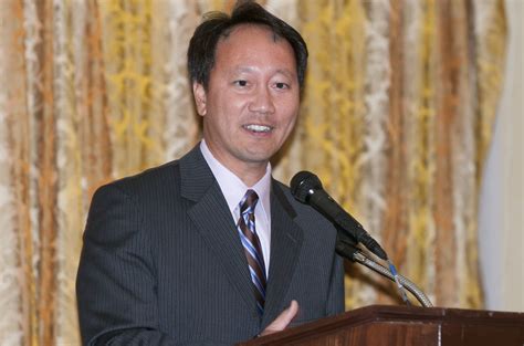 michael-chang-highlighted-in-october-2013-usta-newsletter-chang