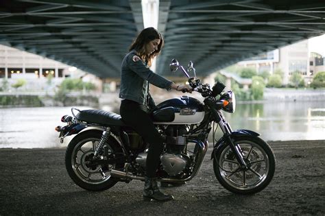 Gallery In 2020 Motorcycle Women Triumph Motorcycles Women