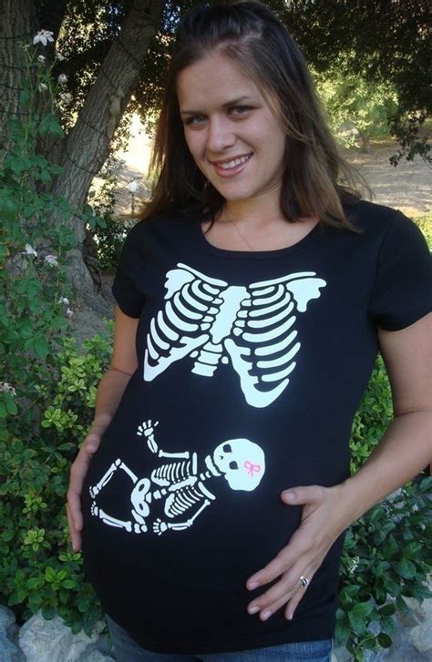 25 Halloween Pregnant Women Costumes To Have Fun At Spooky Day Flawssy
