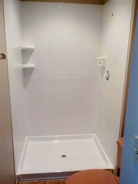 Bathtub Surround, Shower Stall Refinishing, Fiberglass Tub Refinishing