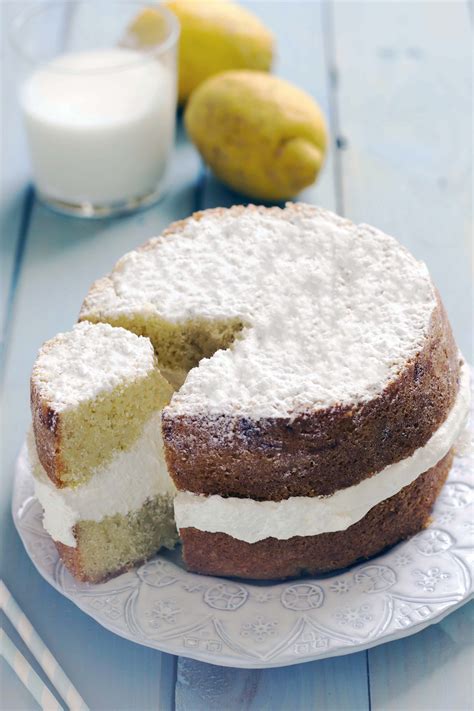 Check spelling or type a new query. Torta Kinder Paradiso: ricetta farcita con crema al latte ...