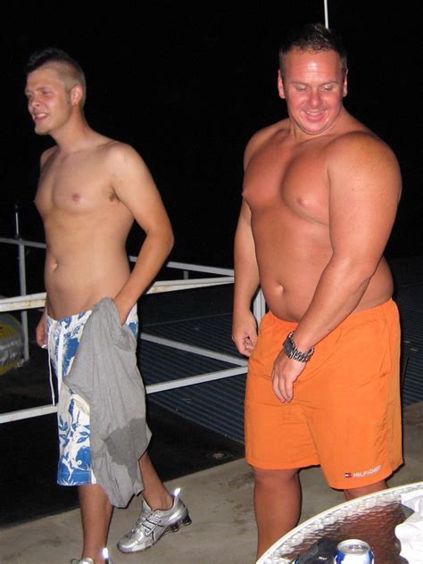 Find out how i battled against obesity and follow me as i take on the road to fitness. The Fat Boy Diet • myfavpics: chubarama: (via jjbobson)