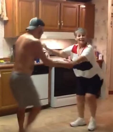 Viralife Son Took His Mother S Hand When The Favorite Song Began To Play Now Watch The Dance