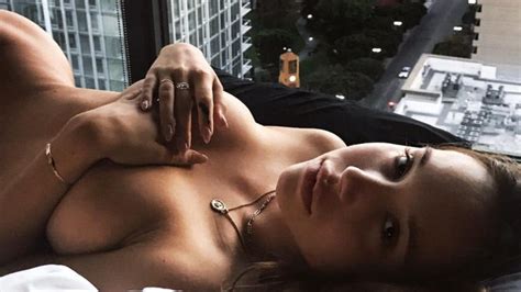 Alexis Ren Nude Photos Leaked Videos Page Of The Fappening