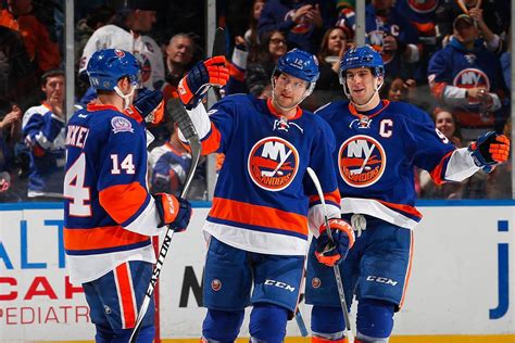 Islanders Sneak Past Oilers On Late Casey Cizikas Goal New York Daily News