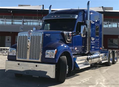 Kenworth Touts Its New W990 Long Hood Tractor As A True “drivers Truck