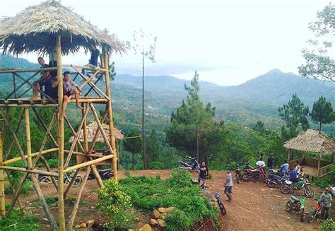 Tak heran jika kota hujan menjadi salah satu pilihan liburan favorit di jawa barat. Wisata Gurah Kediri - Tempat Wisata Indonesia