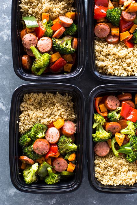 Perfect for an easy meal prep breakfast! Roasted Sausage, Veggies and Quinoa Meal-Prep | Gimme